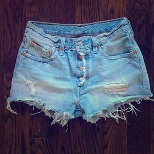 Levi’s Like New High Rise Shortie Jean Shorts